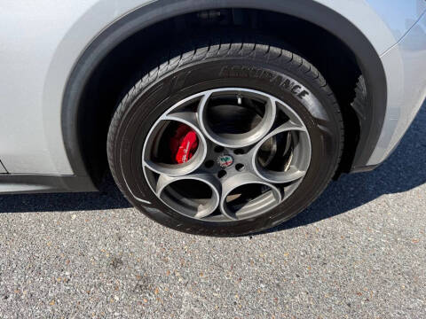 2018 Alfa Romeo Stelvio Sport