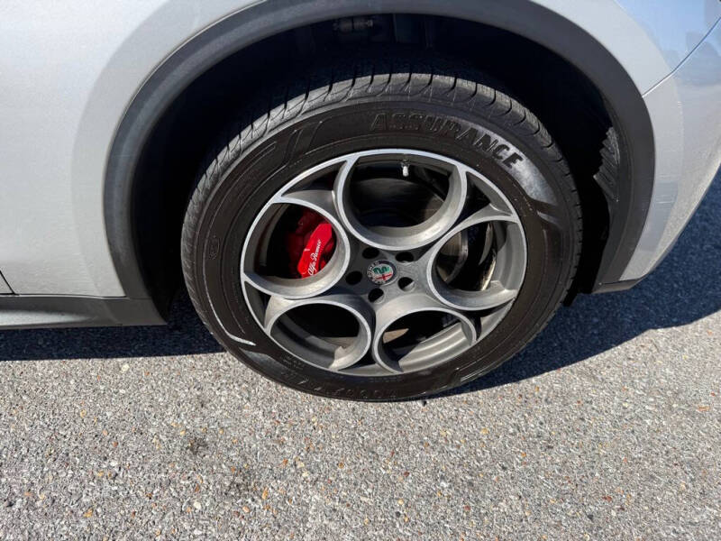 2018 Alfa Romeo Stelvio Sport