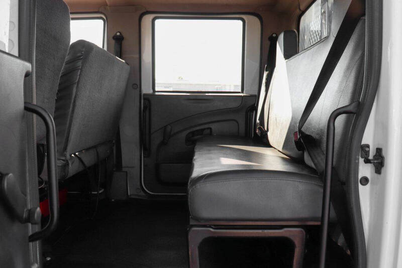 2018 International DuraStar 4300