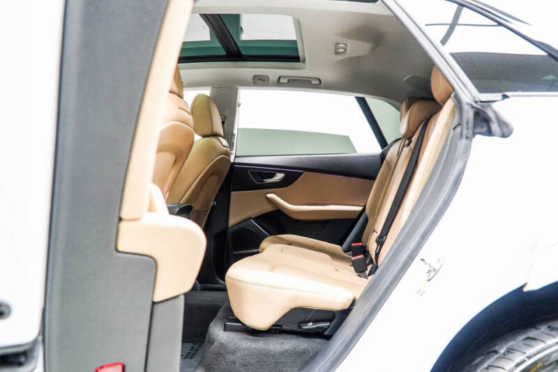 2021 Audi Q8 quattro Prestige 55 TFSI