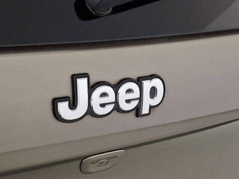 2017 Jeep Cherokee Sport