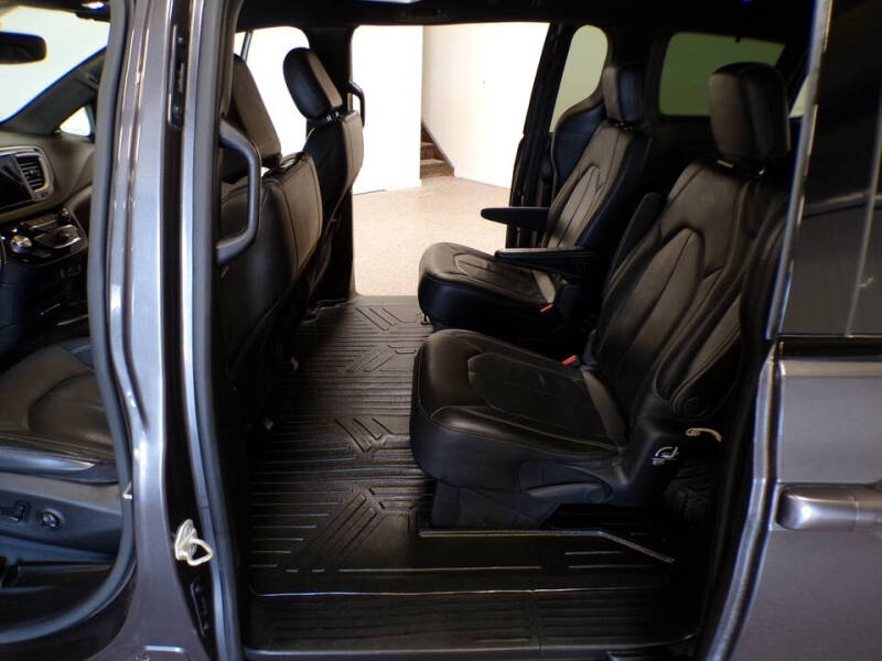 2020 Chrysler Pacifica Launch Edition