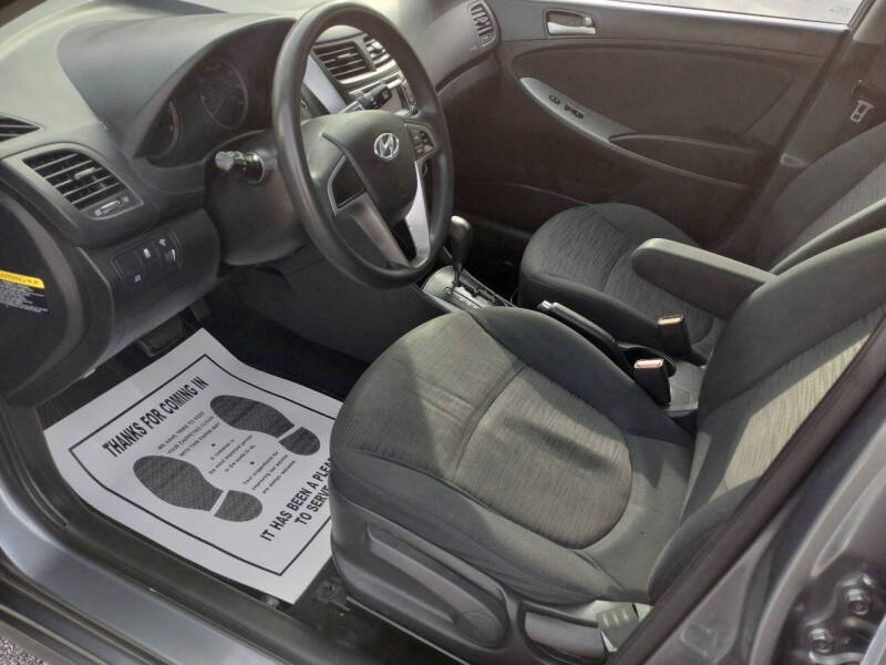 2016 Hyundai Accent SE