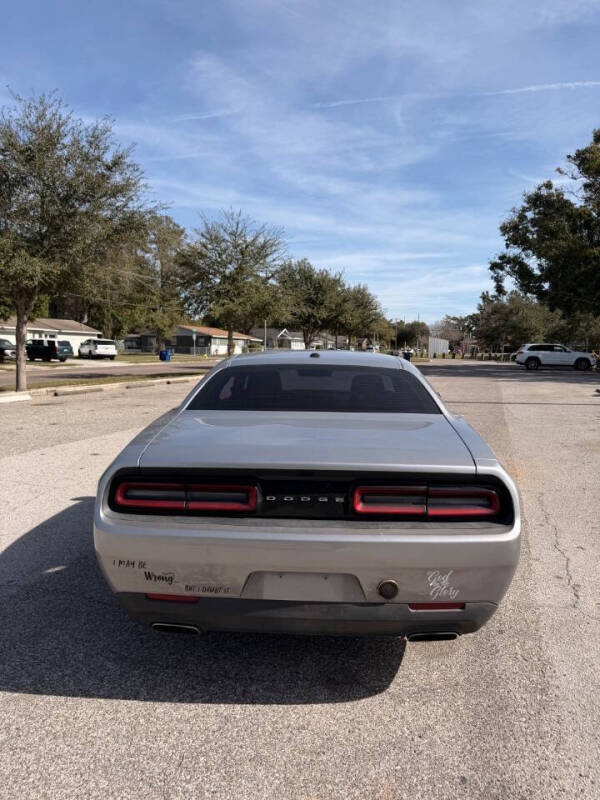 2016 Dodge Challenger SXT