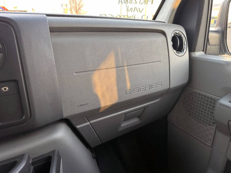 2014 Ford E-Series E-350 SD XL