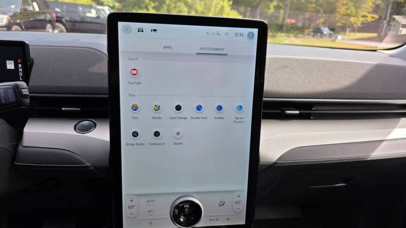 2021 Ford Mustang Mach-E Select