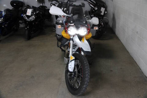 2020 Moto Guzzi V85 TT ADV