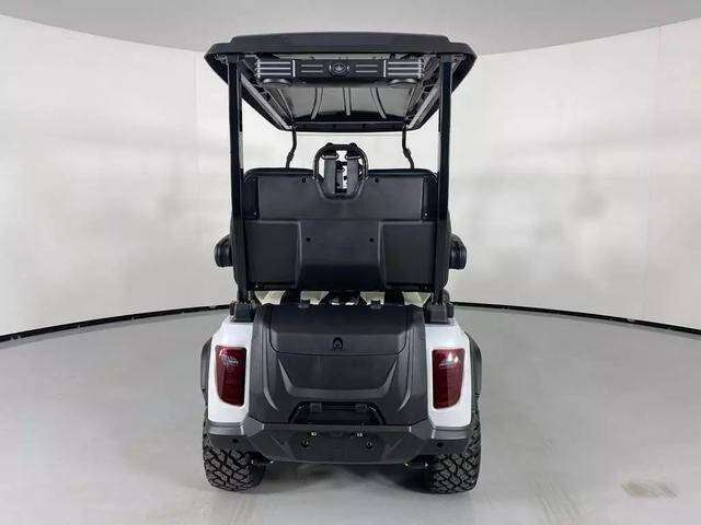 2025 Evolution MAVERICK 4 PLUS