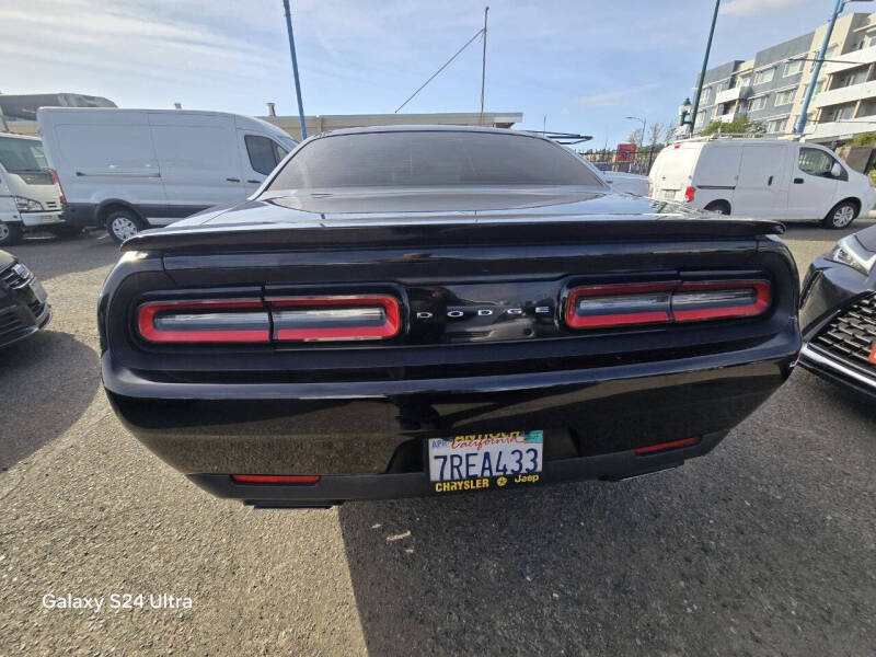 2016 Dodge Challenger R/T Plus