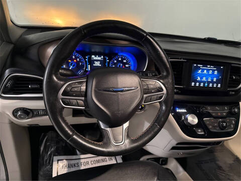 2019 Chrysler Pacifica Touring L