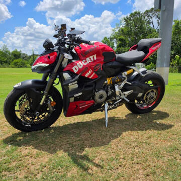 2025 Ducati Streetfighter V2