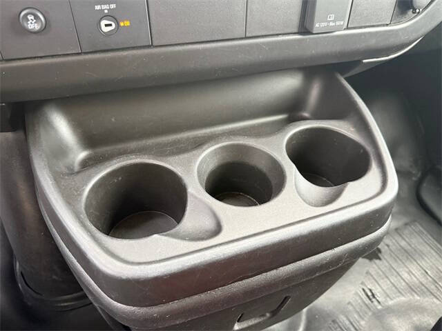 2024 GMC Savana 2500