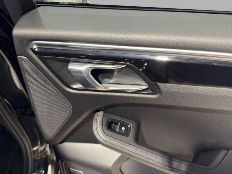 2017 Porsche Macan S