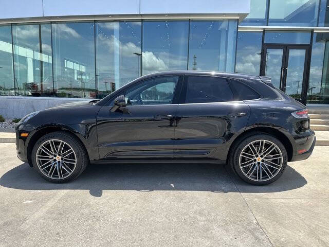 2025 Porsche Macan