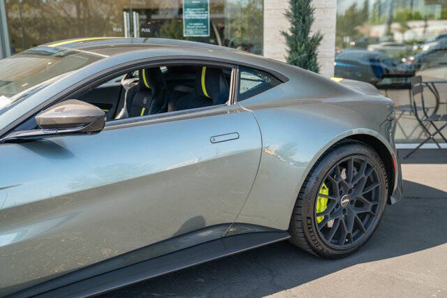 2020 Aston Martin Vantage 43