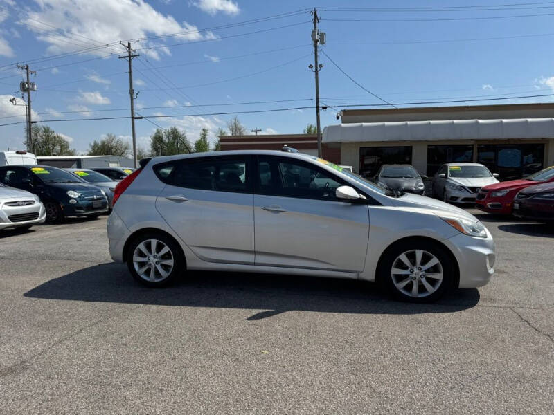 2014 Hyundai Accent SE