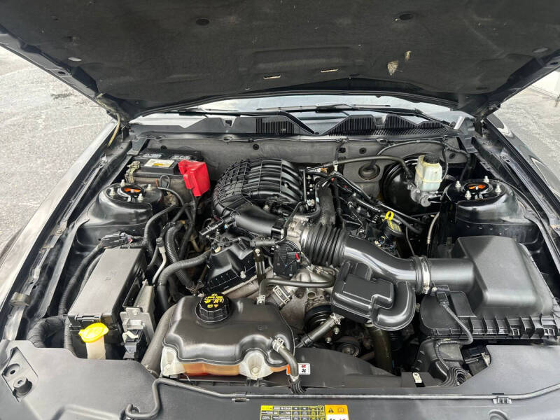 2012 Ford Mustang V6 Premium