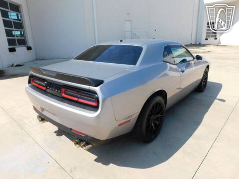 2015 Dodge Challenger SXT