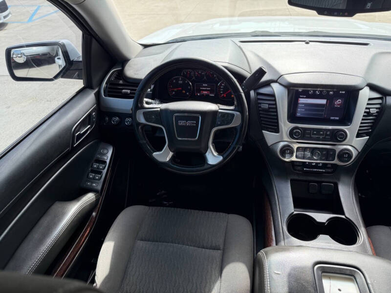 2016 GMC Yukon XL SLE