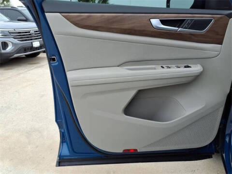 2025 Volkswagen Atlas SE