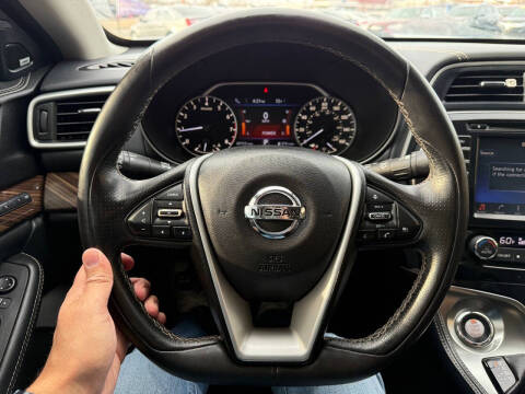 2017 Nissan Maxima Platinum