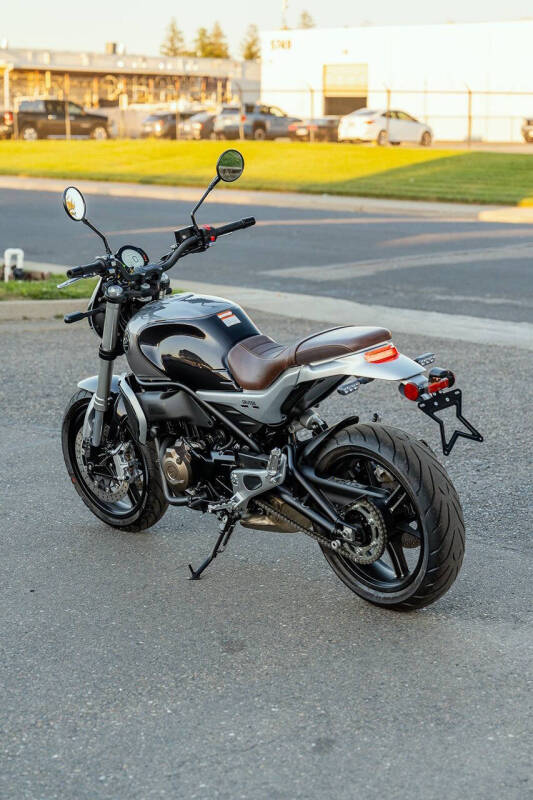 2023 QJMotor SRV550