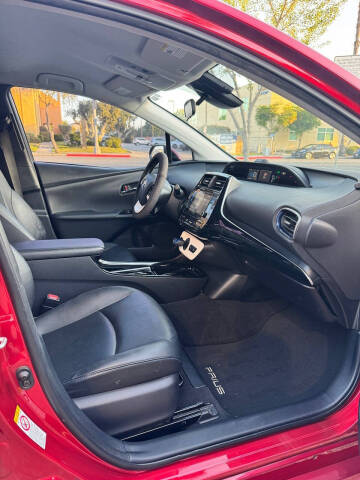 2017 Toyota Prius Three Touring