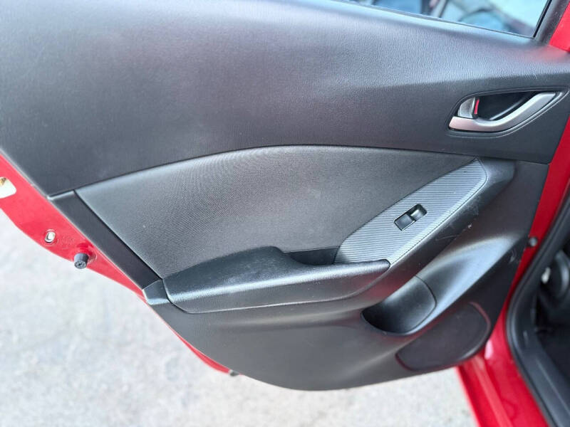 2015 Mazda MAZDA3 i Sport