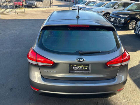 2016 Kia Forte5 LX
