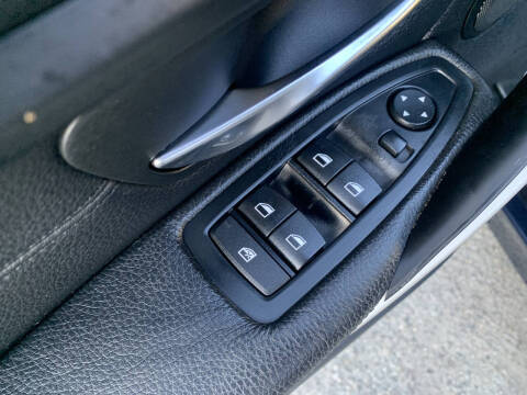 2014 BMW 3 Series 320i