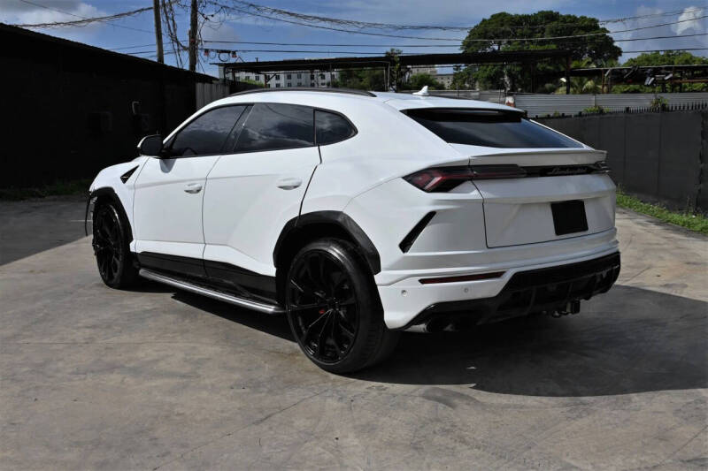 2019 Lamborghini Urus