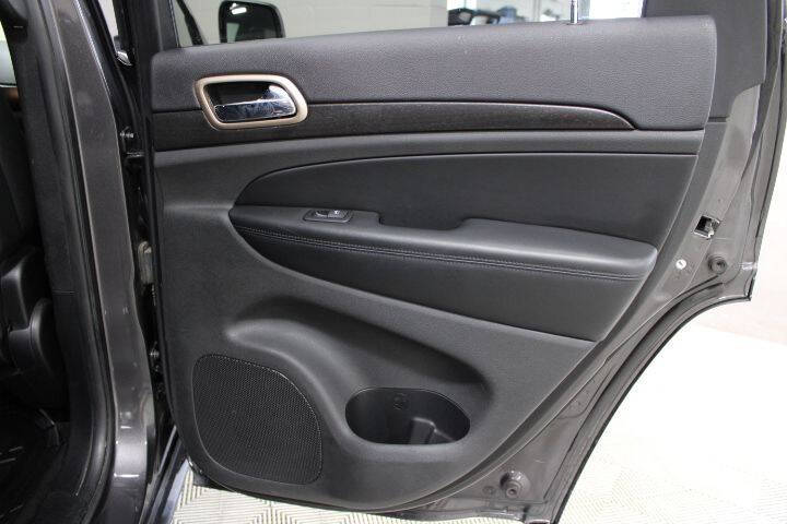 2017 Jeep Grand Cherokee Laredo