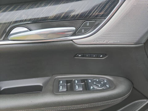 2023 Cadillac XT6 Premium Luxury