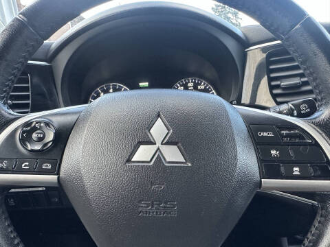 2015 Mitsubishi Outlander SE