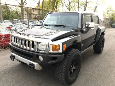 2008 HUMMER H3 for sale at MAGIC AUTO SALES in Little Ferry NJ