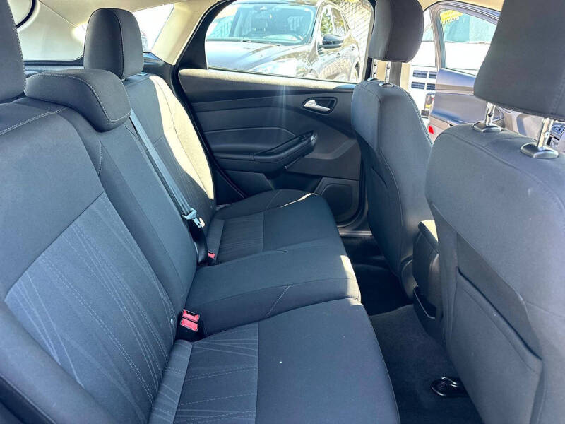 2017 Ford Focus SE