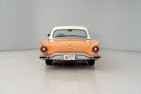 1957 Ford Thunderbird