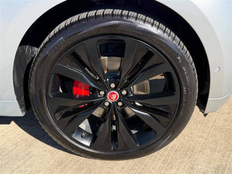 2019 Jaguar F-PACE S