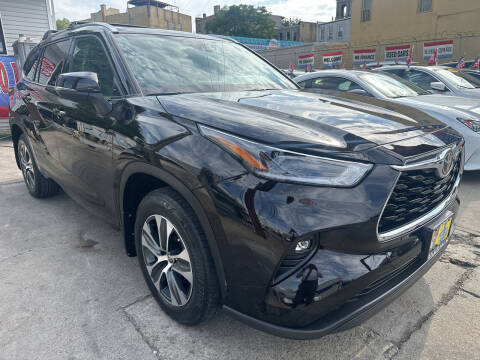 2021 Toyota Highlander for sale at Elite Automall Inc in Ridgewood NY