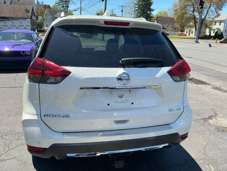 2020 Nissan Rogue
