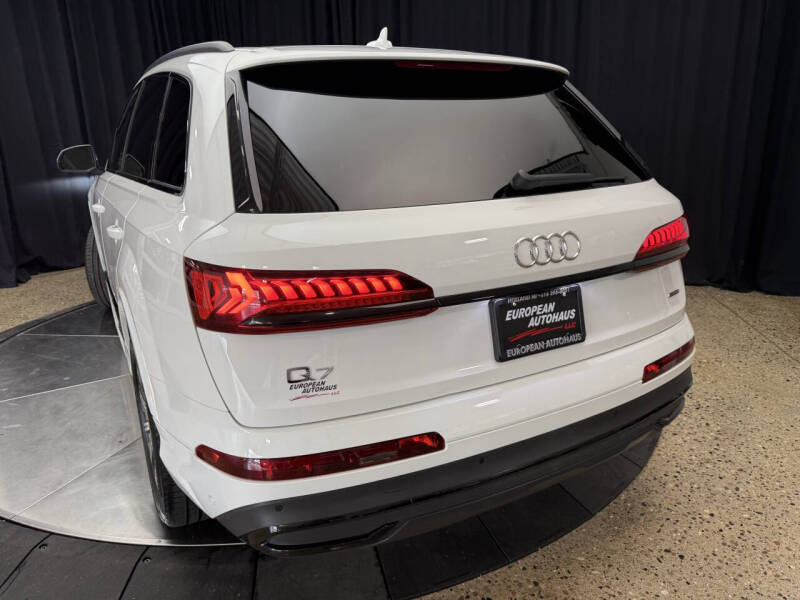 2022 Audi Q7 quattro Premium Plus 45 TFSI