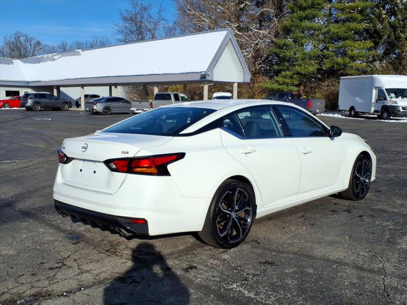 2024 Nissan Altima 2.5 SR