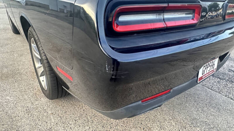 2016 Dodge Challenger SXT
