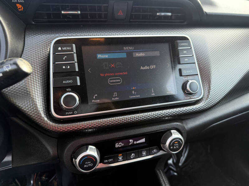 2020 Nissan Kicks SV