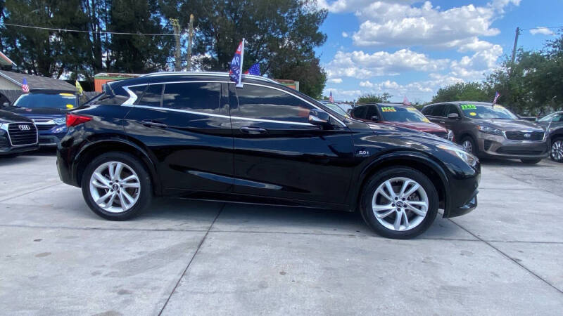 2019 Infiniti QX30 Pure