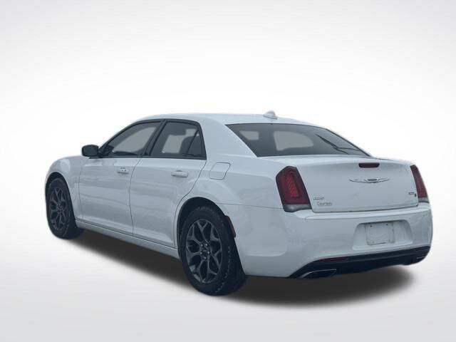 2018 Chrysler 300 S