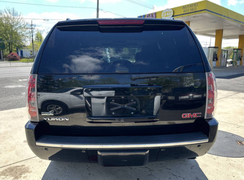 2011 GMC Yukon Denali