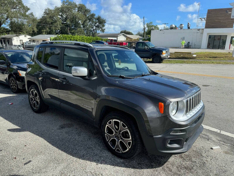 2017 Jeep Renegade Limited photo 2