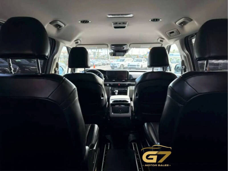 2023 Kia Carnival EX