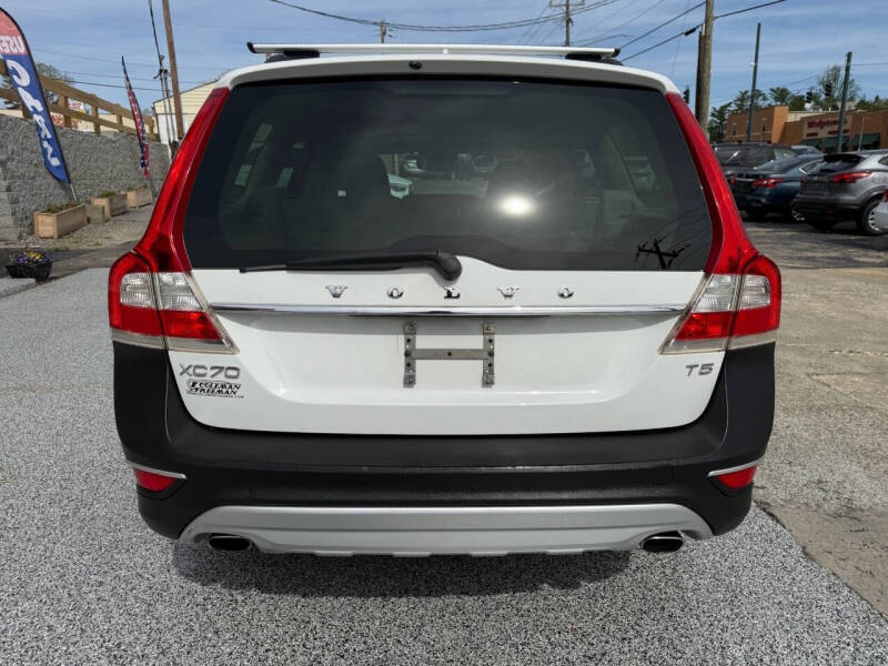 2015 Volvo XC70 T5 Drive-E Premier